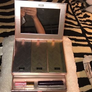 COPY - Tarte high performance naturals. Collectors set.